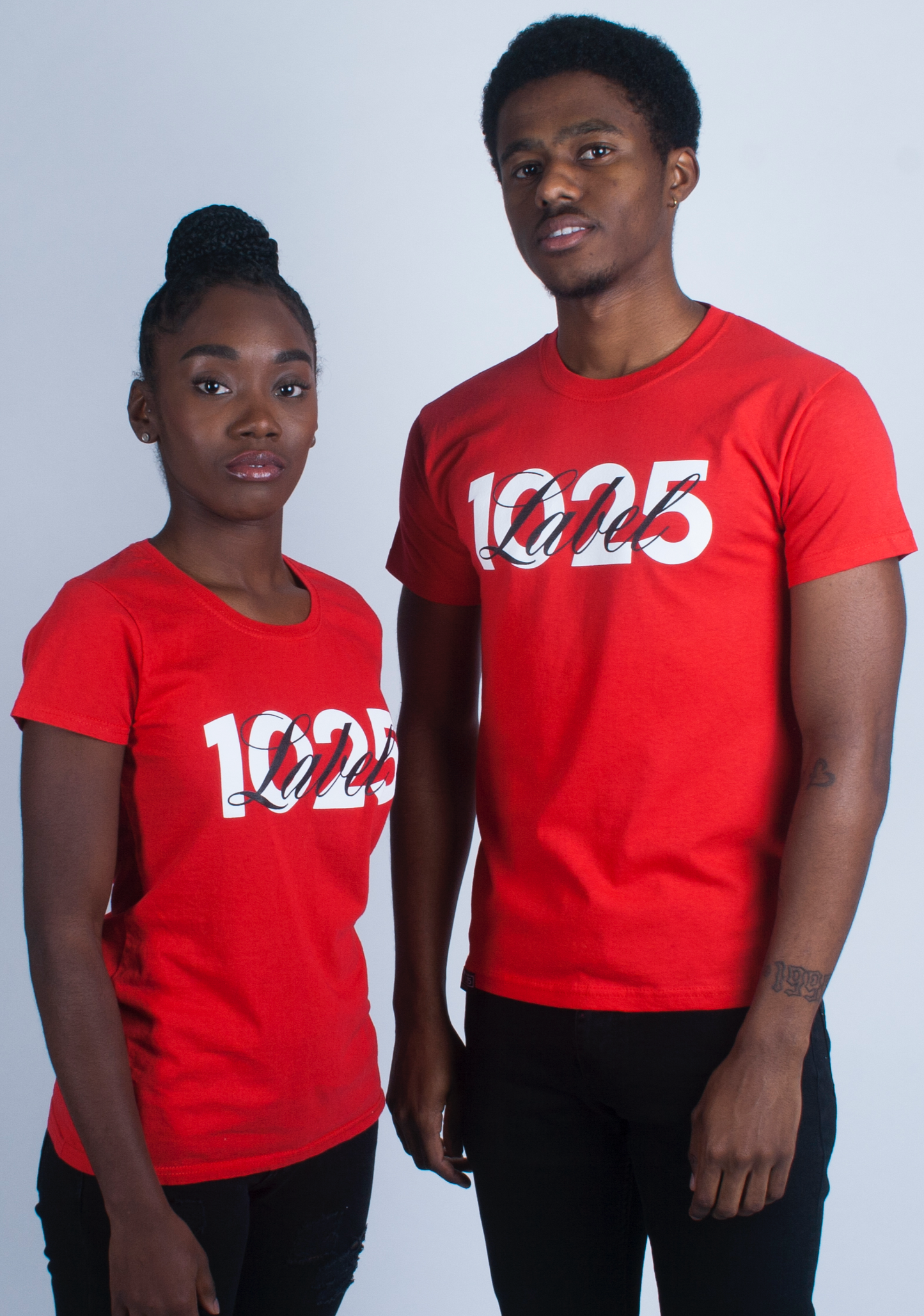Signature T-Shirt (Women)